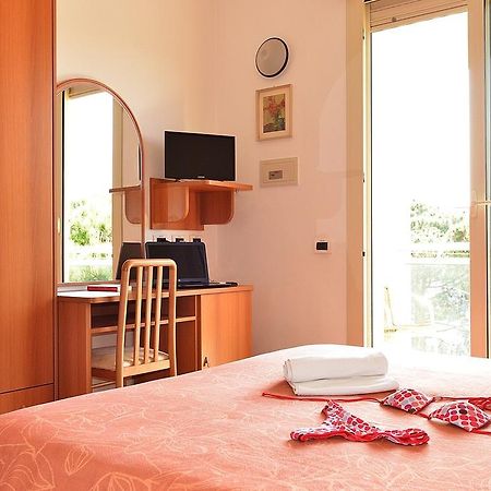 פינארלה Hotel Bamar מראה חיצוני תמונה