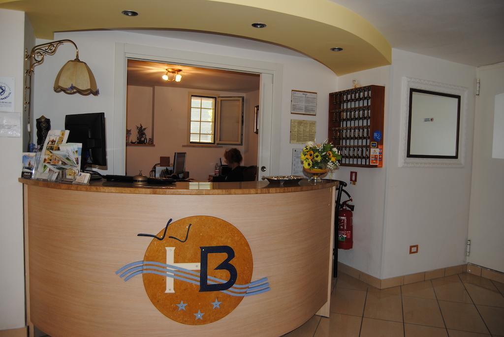 פינארלה Hotel Bamar מראה חיצוני תמונה