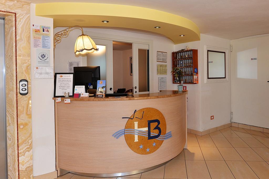 פינארלה Hotel Bamar מראה חיצוני תמונה