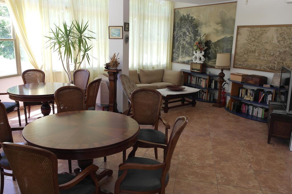פינארלה Hotel Bamar מראה חיצוני תמונה