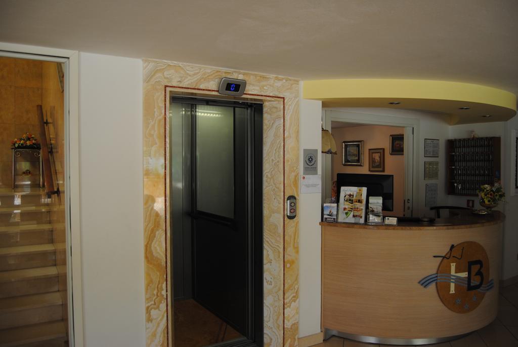 פינארלה Hotel Bamar מראה חיצוני תמונה